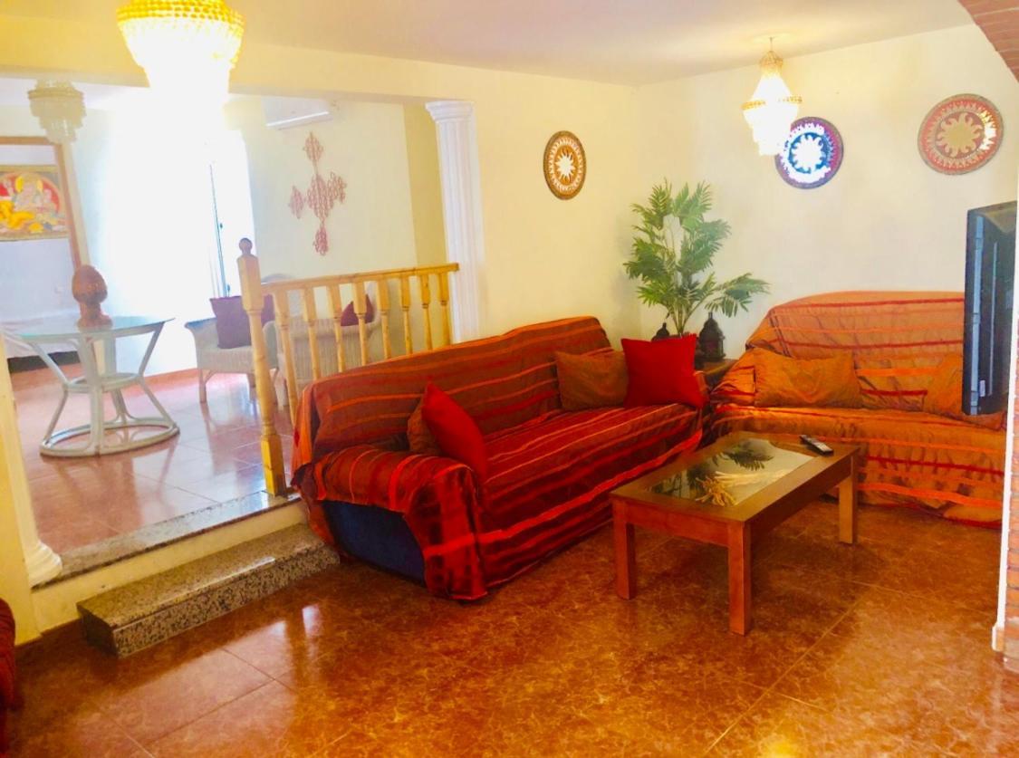 Gran Casa Con Terraza A 3 Min Playa Con Wifi - Rodeada De Servicios Roquetas de Mar Exterior photo