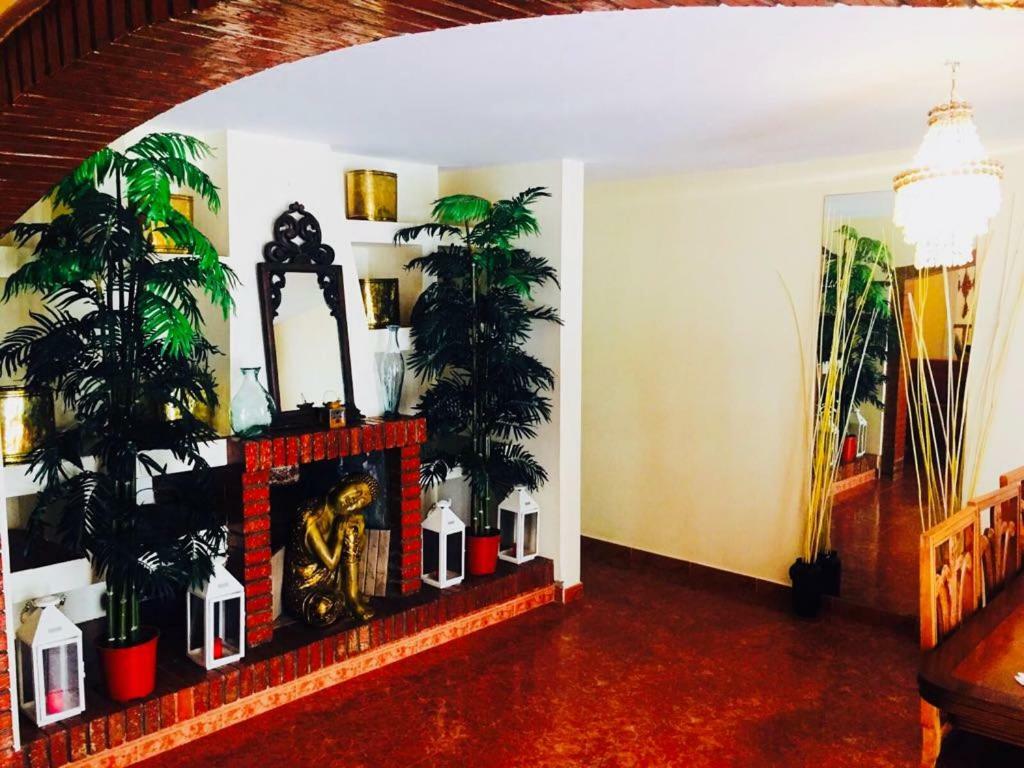 Gran Casa Con Terraza A 3 Min Playa Con Wifi - Rodeada De Servicios Roquetas de Mar Exterior photo